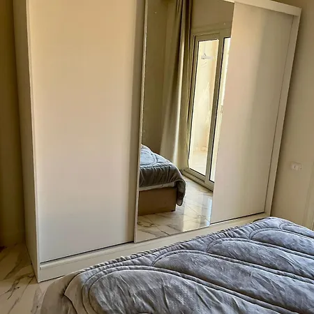 Family Apartment Near Auc Cairo Exterior photo